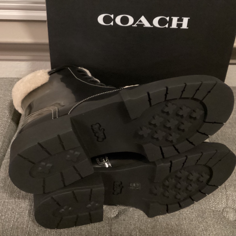 COACH Women's Leighton Signature Shearling Booties, size 10 - Picture 3 of 14